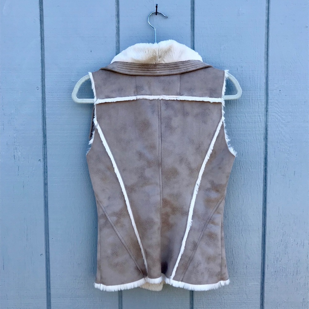 Guess faux suede soft collared vest - Picture 5 of 8